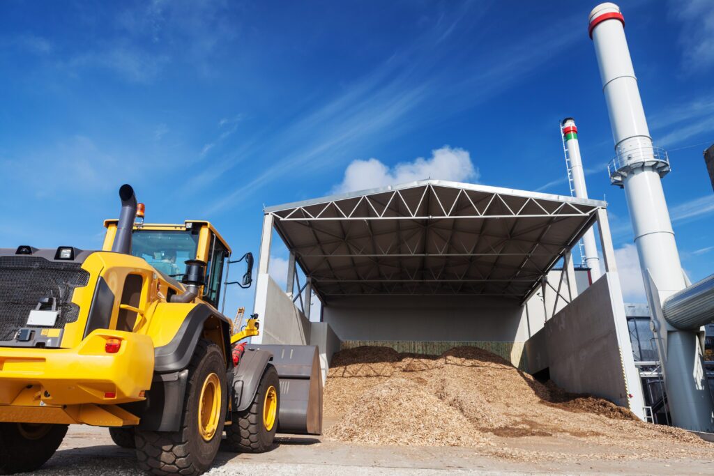 Outdoor stockpile under a roof with tractor – bulk volume measurement using 3D LiDAR in covered storage areas